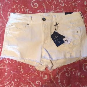 White American eagle shorts